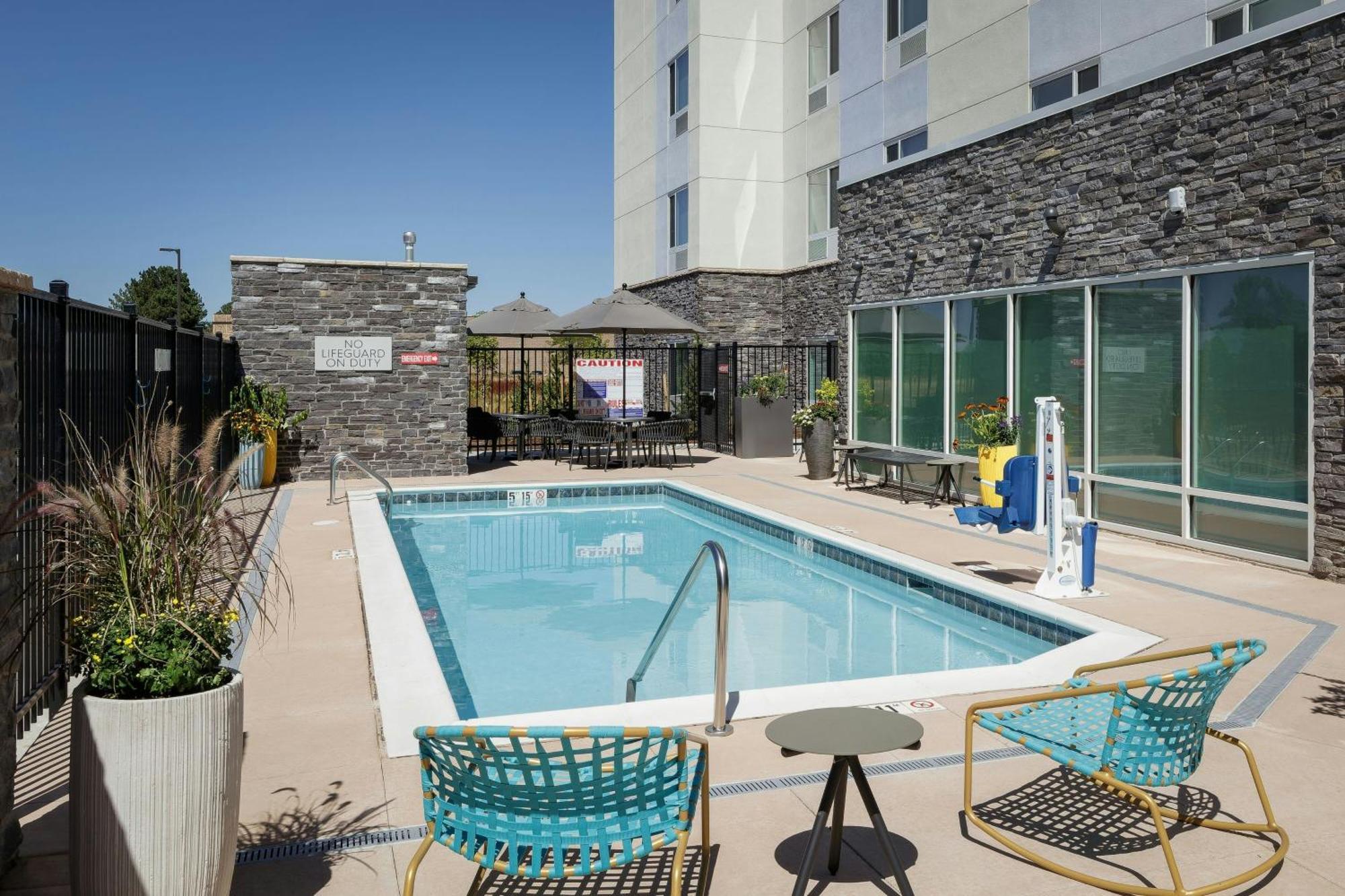 Towneplace Suites By Marriott Denver North Thornton Exterior foto